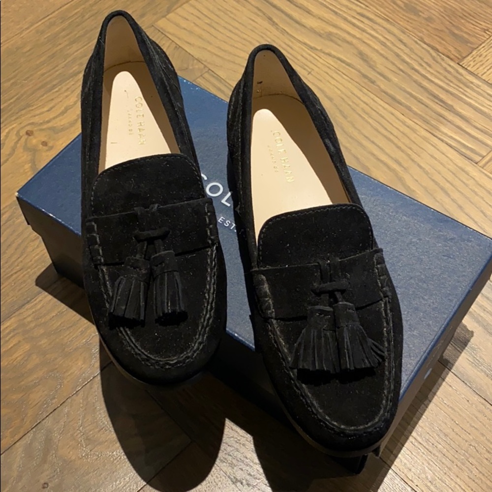 New Cole Haan Suede Tassel Loafers. Like new, gently used.